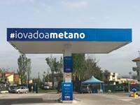 gasolineras-bombas-estaciones-servicio-gas-natural-licuado-gnl-italia
